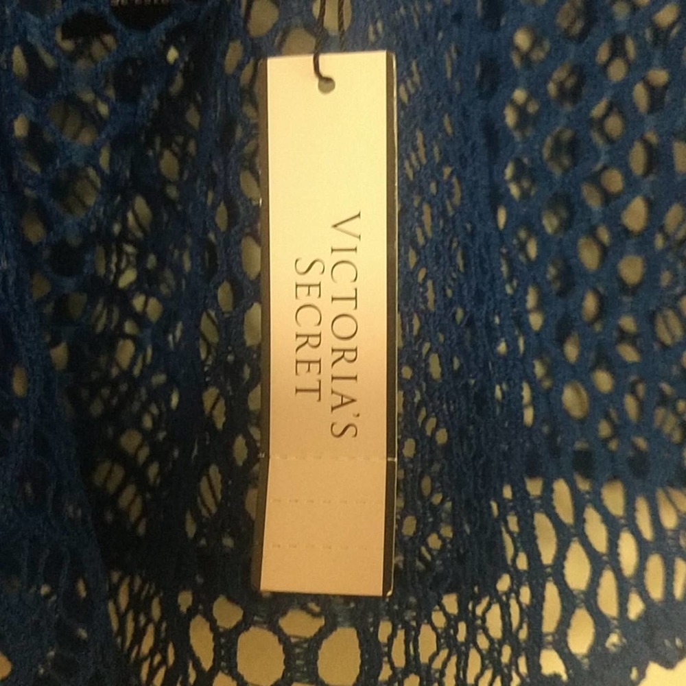 Victoria Secret Crochet Knit Crop Swim Cover Up - Picture 10 of 12